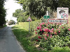 Entrée de Thiétreville.