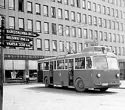 Johdinauto Suomen pankin aukiolla vuonna 1948