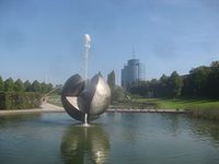 Kugelsee, Blick auf den Bülow-Tower an der Heilbronner Straße.