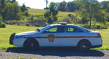 Белая полиция штата Пенсильвания Taurus.jpg