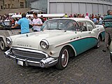 Buick Special 4-Door Front (1957)