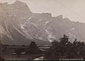 Breitinden som den høgaste i Trolltind-rekka Foto: Axel Lindahl, 1890