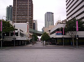 Albert-horloĝoĉeno-strato-butikcentrode-reĝo-Georgo-Square.jpg