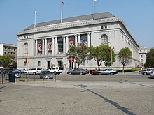 A picture of the exterior of the building for the Asian Art Museum in San Francisco, which was originally completed in 1916 for the main branch of the San Francisco Public Library.