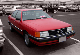 Malgré ses lignes anguleuses, l'Audi 100 (C3) est, en 1982, la voiture de série à plus faible Cx, atteignant 0,30.