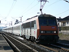 Train Corail Lyon-Strasbourg à Roche-lez-Beaupré.