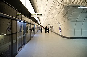 Platform screen doors on the Elizabeth line at Farringdon in 2019 Crossrail platform at Farringdon.jpg