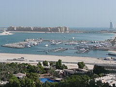 Le Burj-al-Arab et la Dubaï Marina aux Émirats arabes unis.