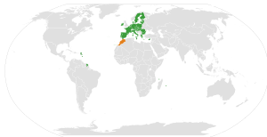 Localização de Marrocos e da União Europeia no mapa mundo.