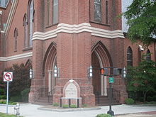 Across from the Bellamy Mansion is the First Baptist Church, established in 1808. First Baptist Church, Wilmington, NC IMG 4313.JPG