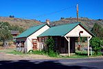 Здание Frenchglen (живописные изображения округа Харни, штат Орегон) (harDA0009) .jpg