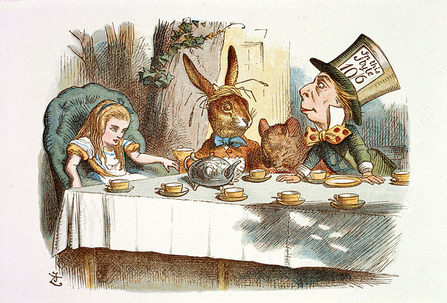 http://upload.wikimedia.org/wikipedia/commons/thumb/1/10/John_Tenniel_-_Illustration_from_The_Nursery_Alice_%281890%29_-_c03757_07.jpg/640px-John_Tenniel_-_Illustration_from_The_Nursery_Alice_%281890%29_-_c03757_07.jpg