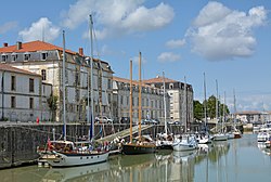 Magasin aux vivres à Rochefort