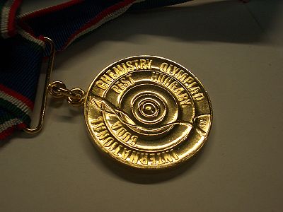 Medali Olimpiade Kimia Internasional yang dimenangkan oleh Kelvin Anggara