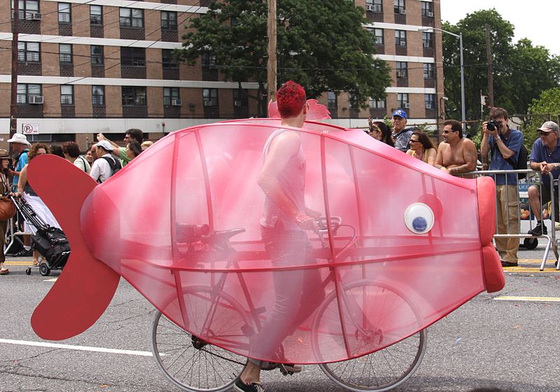 http://upload.wikimedia.org/wikipedia/commons/thumb/1/10/Mermaid_Parade_2011_Fish_Bike.jpg/800px-Mermaid_Parade_2011_Fish_Bike.jpg