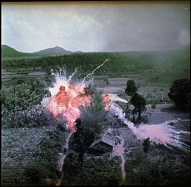 US-amerikanischer Napalm-Angriff im Vietnamkrieg