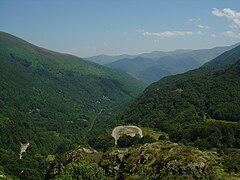 Vue sur la vallée de Vicdessos depuis la dernière épingle de l'ascension du col
