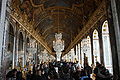 Menschenmassen im Schloss Versailles, Paris