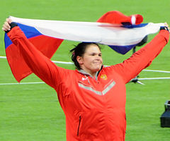 Europameisterin Darja Pischtschalnikowa – sie war später in eine Dopingaffäre verstrickt, ihre Silbermedaille von der WM 2007 musste sie abgeben, außerdem gab es eine Sperre