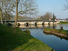 Pont sur le Loir.