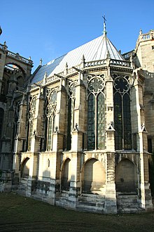 La chapelle gothique Saint-Louis, du château royal de Saint-Germain en Laye (Wikipedia)