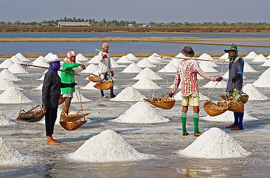 Tradičná výroba morskej soli v Thajsku