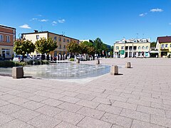 Fachada sudoeste da praça principal