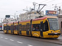 Варшавский трамвай PESA 120N на мосту poniatowskiego.jpg