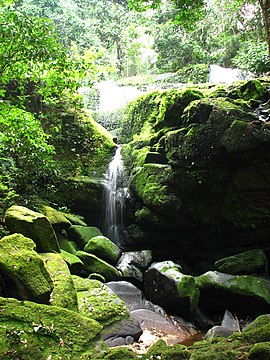 Cachoeira no Parque Nacional de Ivindo