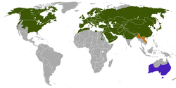 alt=Rojo: distribución natural Verde: introducido