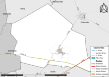 Carte en couleur présentant le réseau hydrographique de la commune