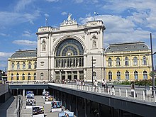Keleti Railway Station (Budapest East Central) Budapest-Keleti Palyaudvar - panoramio.jpg