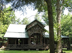 Pine Knot (cabin)