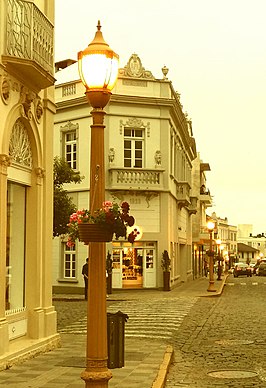 De straat rua Buarque de Macedo in het centrum van Garibaldi