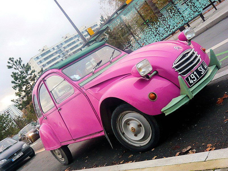 800px-Deux-chevaux-rose-pink-2CV-citroen.JPG