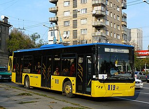 ЛАЗ E183D1 (№ 019) на маршруті № 3