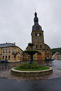 Fontaine, mairie église.