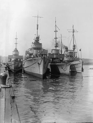 300px-German_destroyers_WWI.jpg