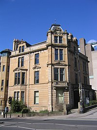 The School of History building occupies what were formerly townhouses on University Avenue. History department.jpg