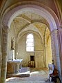 Vue vers le sud dans la chapelle latérale.