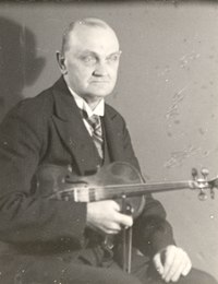 Josef Alm med fiol.