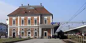 Empfangsgebäude und Bahnsteige (2011)