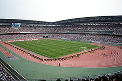 ملعب يوكوهاما الدولي الذي أقيم فيه النهائي