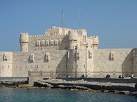 معلومات بالصور عن مدينة الاسكندرية 200px-Qaitbay's_Citadel_2