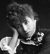 Sarah Bernhardt om 1878 hinne