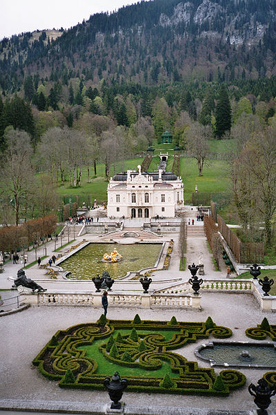 File:Schloss Linderhof2.jpg