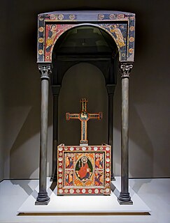 Baldaquí de Toses, altar de Sant Romà de Vila i creu de Bagergue