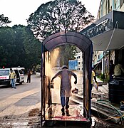 রংপুর মেডিকেল কলেজ হাসপাতালের প্রধান প্রবেশমুখে 'জীবাণুনাশক টানেল' (৬ই জুন)