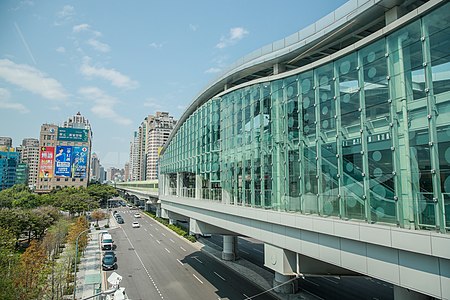 文心森林公園站外觀