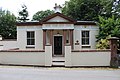 Lodge to Allerton or Obelisk House, Allerton Road, Allerton (c.1815; Grade II)